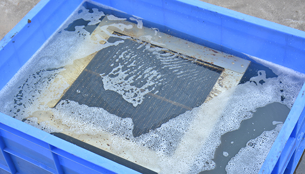 酒店油煙凈化設(shè)備和日常油煙機(jī)的區(qū)別是什么