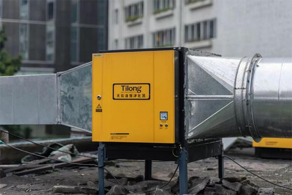 索菲亞酒店油煙凈化器安裝案例圖二 索菲亞酒店油煙凈化器安裝案例圖二