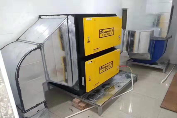 工業(yè)油煙凈化器的應(yīng)用 工業(yè)油煙凈化器的應(yīng)用